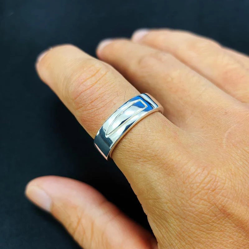 Annie Leonhart Ring
