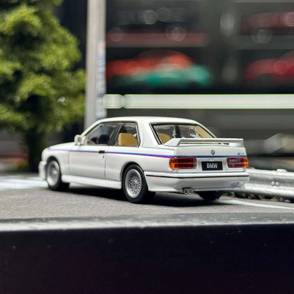 AR BOX 1:64 Scale Diecast Alloy White BMW M3 E30 Coupe Toys Cars Model