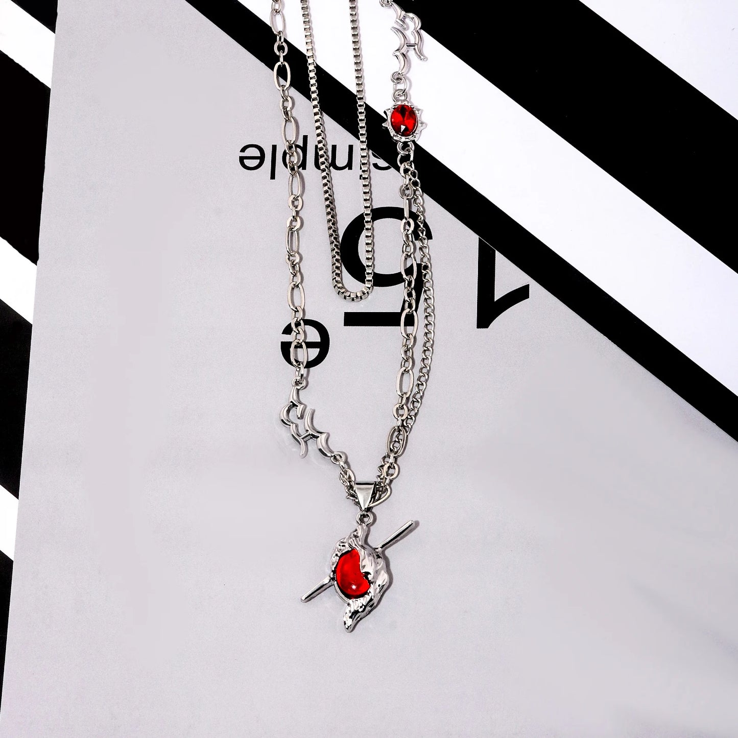 Game Love And Deepspace Sylus Necklace Cosplay Fashion Unisex Heart Pendant Alloy Jewelry Choker Accessories Props