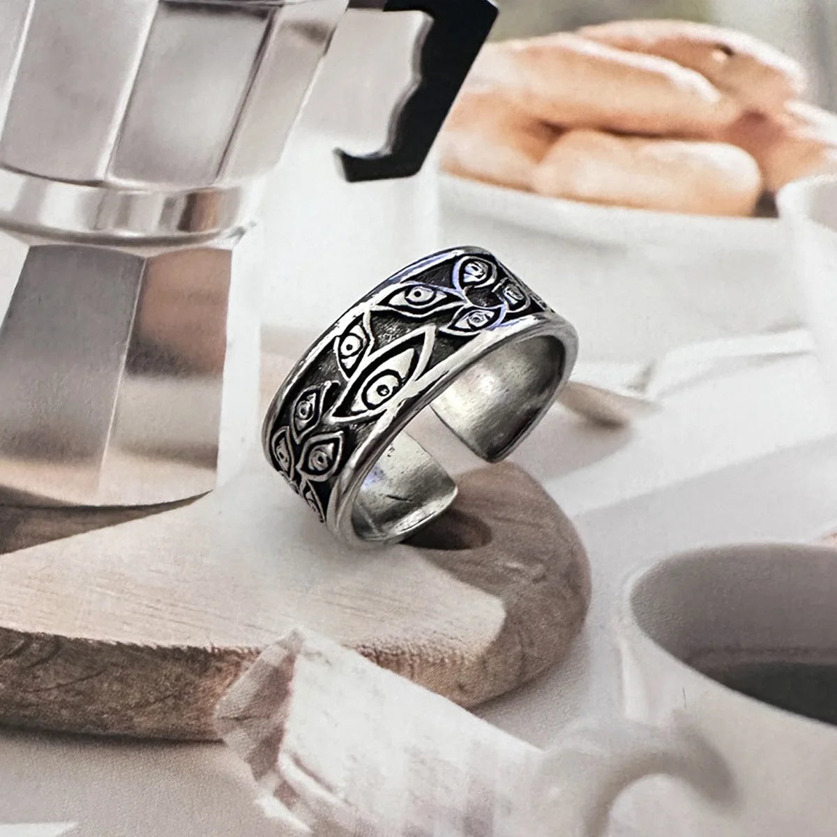 Retro evil Eyes Ring