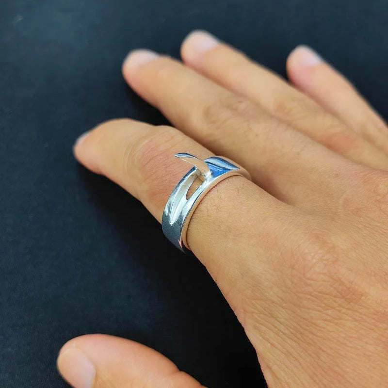 Annie Leonhart Ring