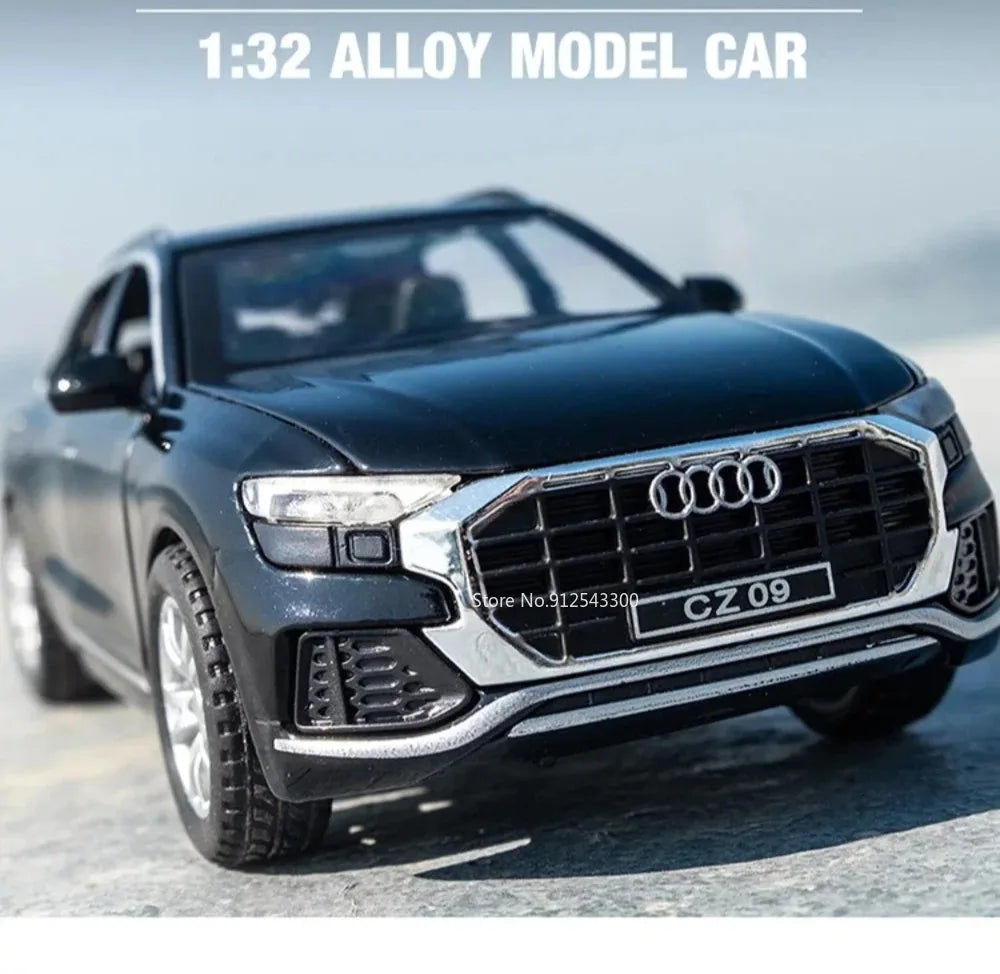 Scale 1:32 RS7 Electroplating Q8 Sports Car Model