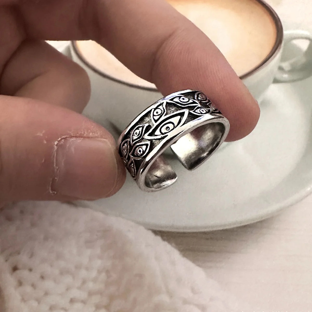 Retro evil Eyes Ring
