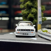 AR BOX 1:64 Scale Diecast Alloy White BMW M3 E30 Coupe Toys Cars Model